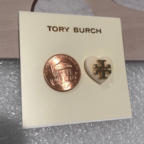 🎀SALE🎀 NEW Tory Burch Heart Tilsim Earring - Picture 5 of 12